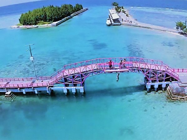 Jembatan Cinta Pulau Tidung