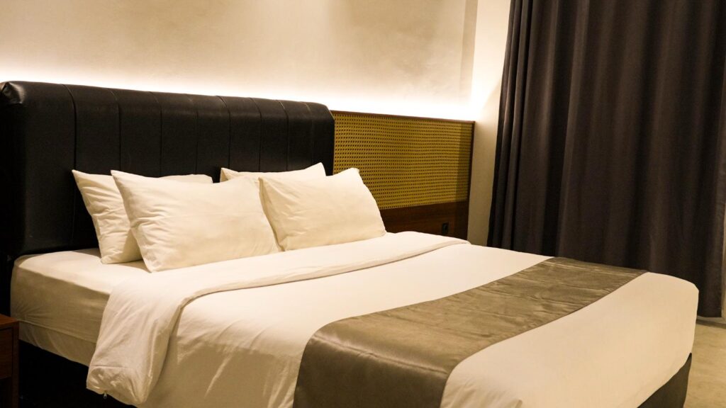 Room Only Batu Merah Kabin 3