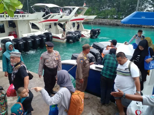 Kunjungan Wisata Pulau Seribu Cukup Tinggi, Polres melakukan pengamanan untuk wisatawan