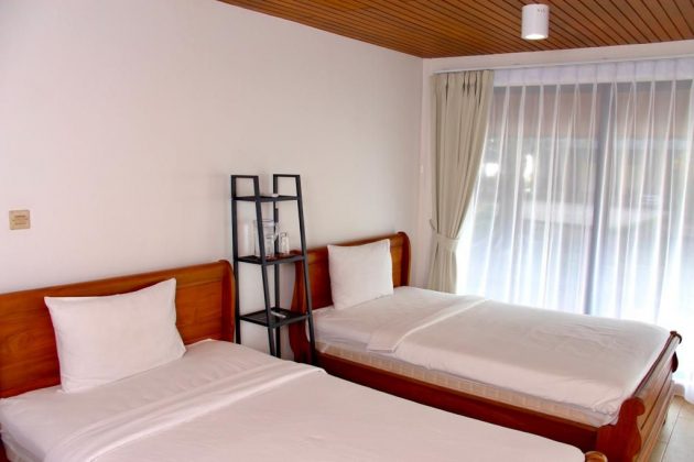 Room 2 Ciputih Beach Resort