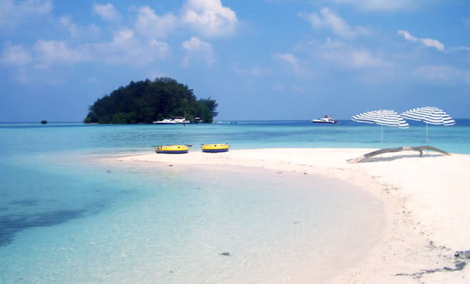 Pantai Pulau Macan