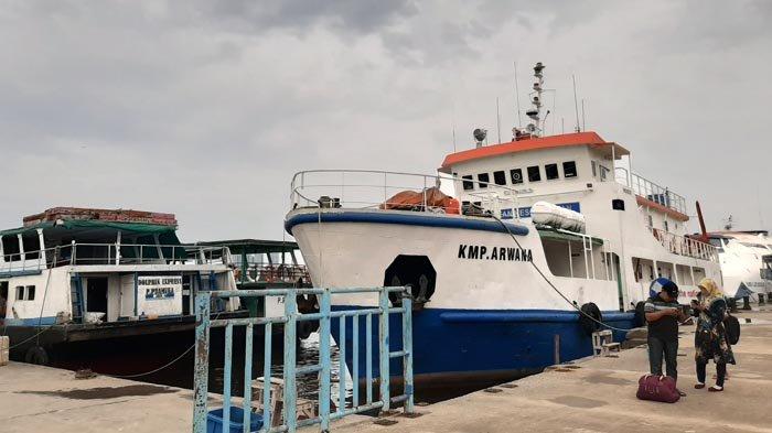 Suasana Pelabuhan Kaliadem Muara Angke