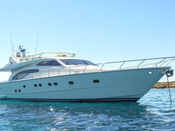 Yacht Ferreti 68 ft