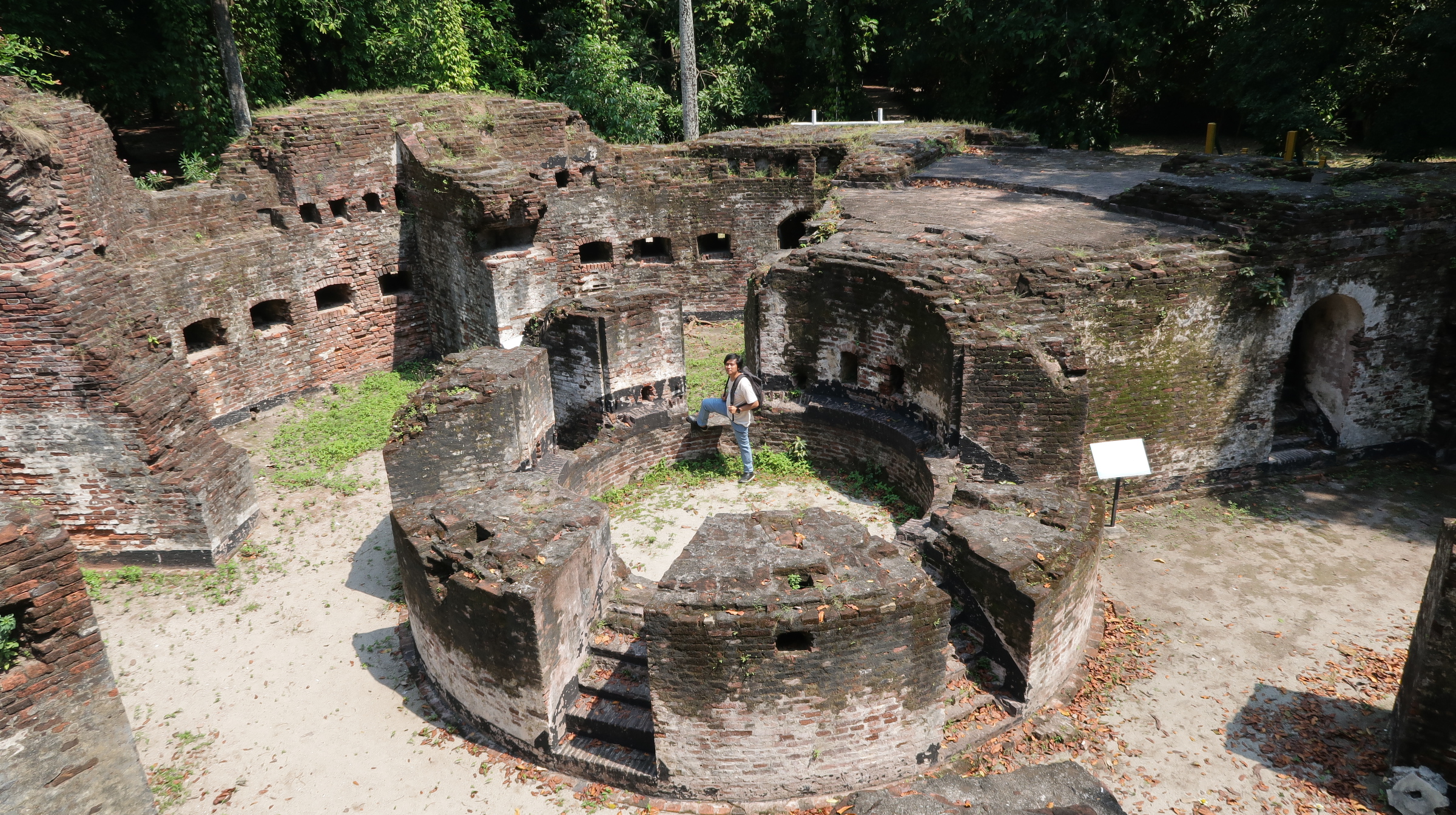 Benteng Martello Pulau Bidadari