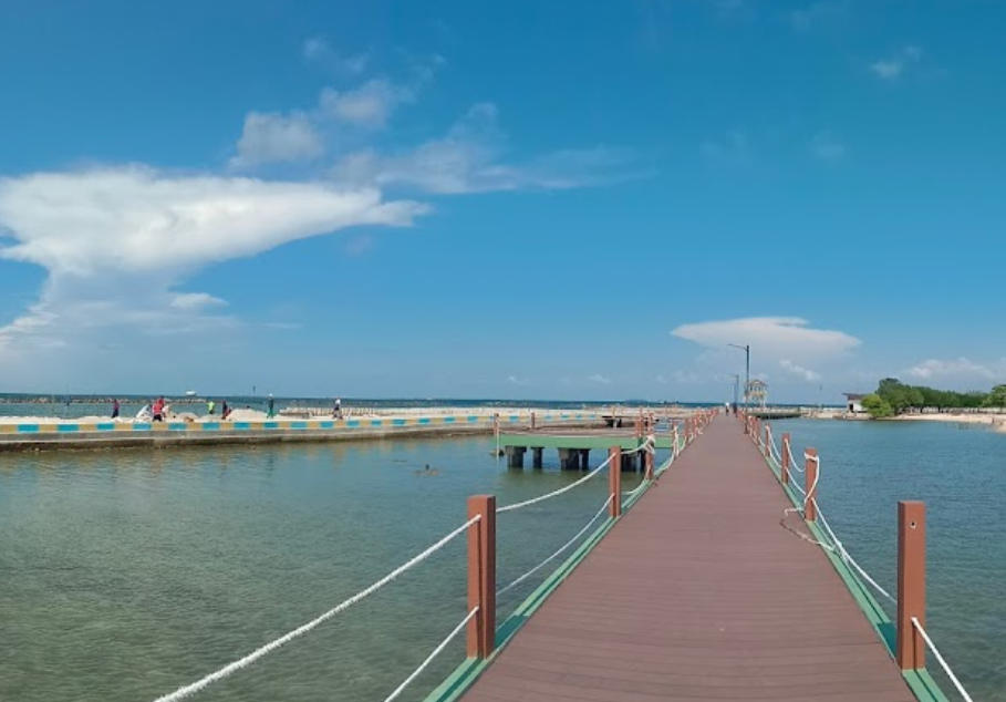 Jembatan Pengantin Pulau Untung Jawa